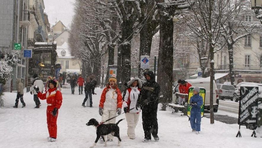 Au 47 Allees D'Etigny - Central & Standing - Avec Parking - Linge De Lit Et De Toilette Inclus Bagnères-de-Luchon 외부 사진